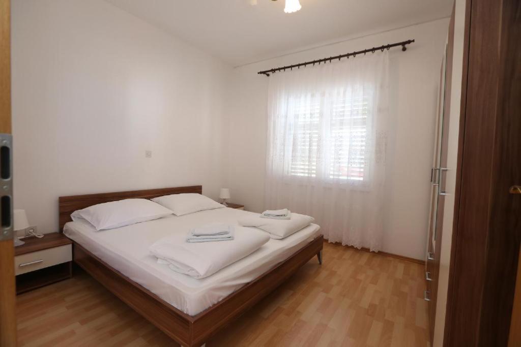 Apartment Davorka Primošten Exteriör bild
