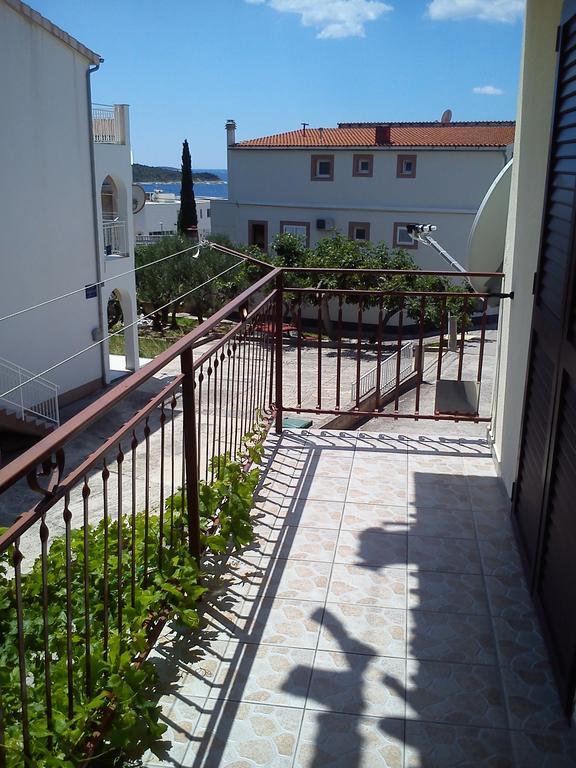 Apartment Davorka Primošten Exteriör bild
