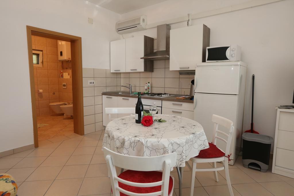 Apartment Davorka Primošten Exteriör bild